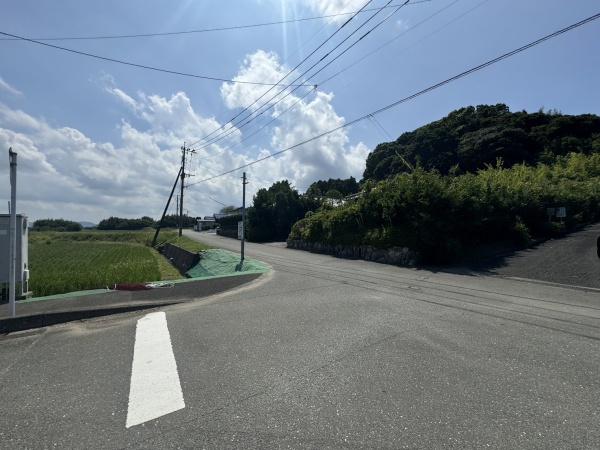 宗像市田島字楢崎土地の前面道路含む現地写真画像