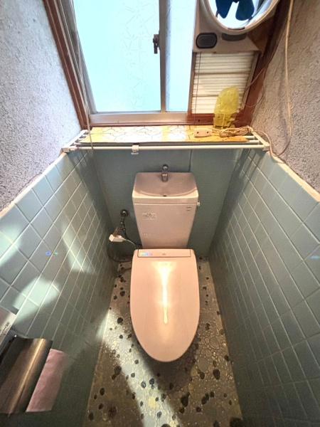 福岡市早良区石釜戸建のトイレ画像