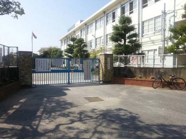 三愛シティライフ今宿Ⅱの小学校画像