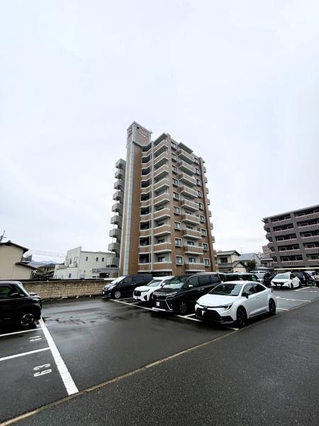 三愛シティライフ今宿Ⅱの駐車場画像