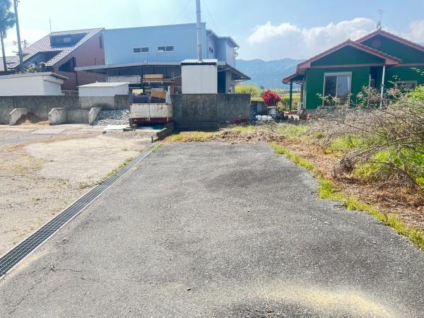 佐賀県鳥栖市養父町土地の前面道路含む現地写真画像