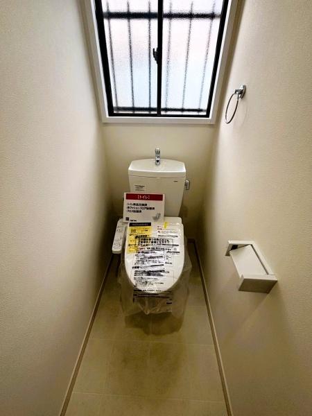 福岡市早良区野芥６丁目戸建のトイレ画像