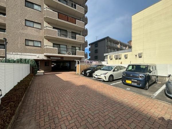 エトアール原の駐車場画像