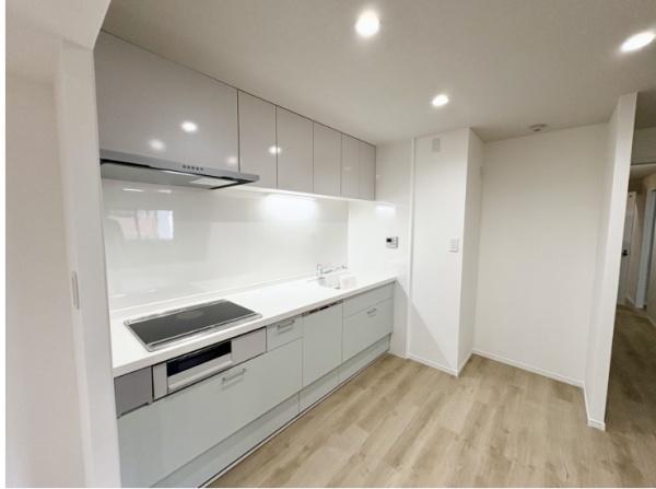 ロマネスク西公園のキッチン画像