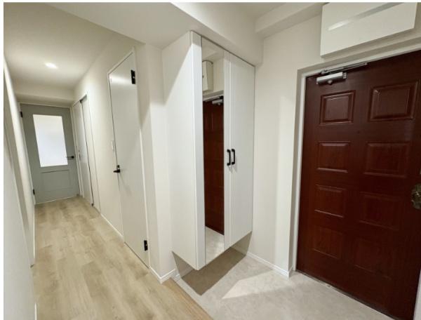 ロマネスク西公園の玄関画像