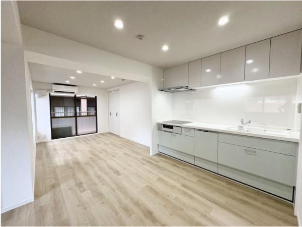 ロマネスク西公園のリビング画像