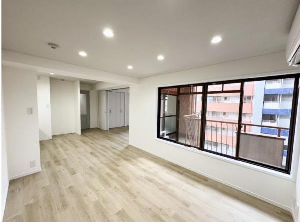 ロマネスク西公園のリビング画像