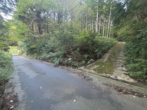 福岡市早良区大字椎原字長野土地の前面道路含む現地写真画像