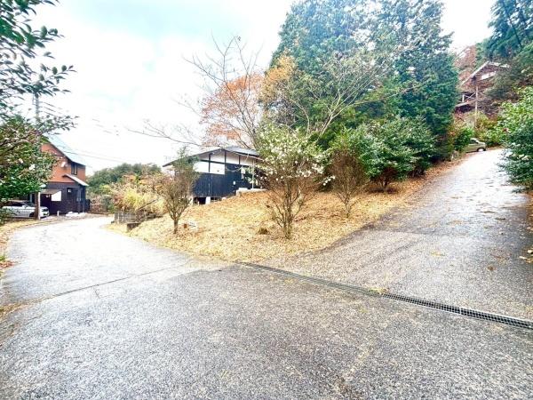 佐賀市富士町大字杉山土地の前面道路含む現地写真画像