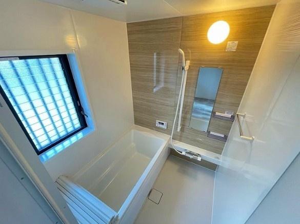 福岡市早良区内野3丁目戸建のバス画像