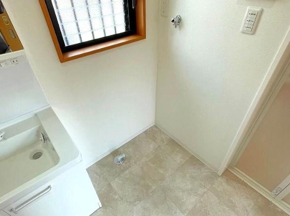 福岡市早良区内野3丁目戸建の洗面台・洗面所画像