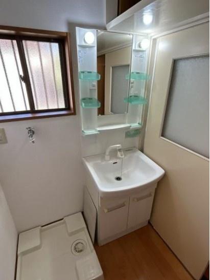 福岡市早良区東入部1丁目戸建の洗面台・洗面所画像