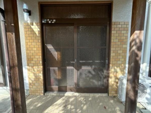 福岡市早良区東入部1丁目戸建の玄関画像