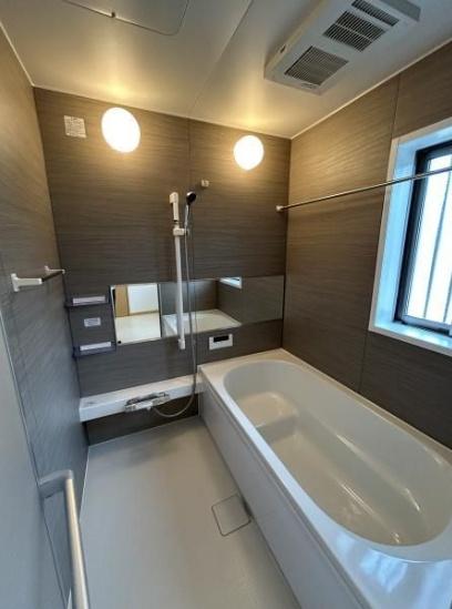 福岡市城南区南片江4丁目戸建のバス画像