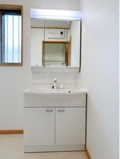 福岡市城南区南片江4丁目戸建の洗面台・洗面所画像