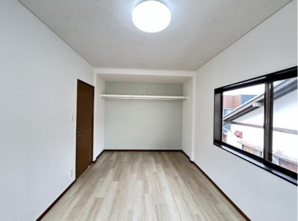 福岡市早良区野芥6丁目戸建の洋室画像