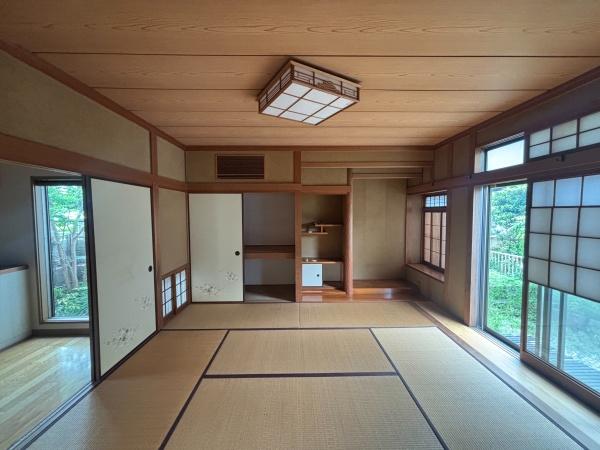 福岡県筑紫野市美しが丘南6丁目戸建の和室画像