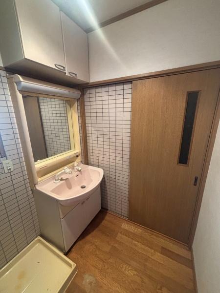 福岡県筑紫野市美しが丘南6丁目戸建の洗面台・洗面所画像