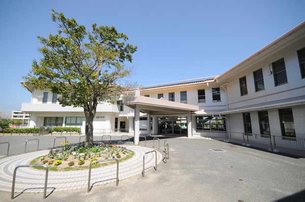 福岡市西区愛宕浜4丁目戸建の幼稚園・保育園画像