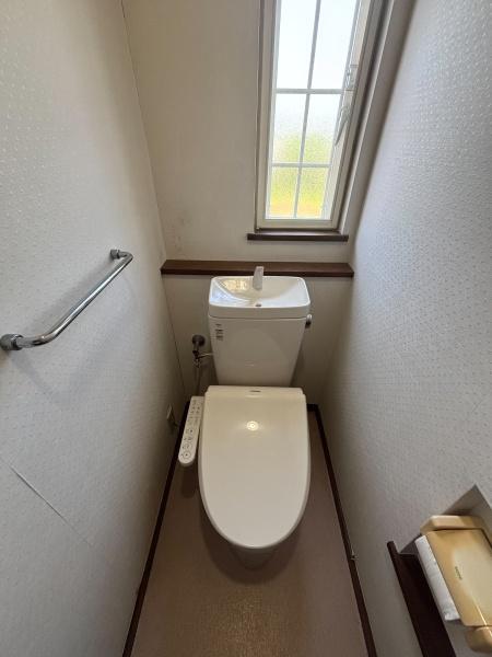 福岡市西区愛宕浜4丁目戸建のトイレ画像