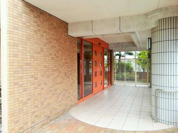 キャメロットリブのエントランス画像