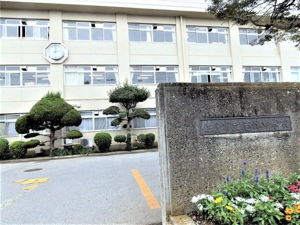 レックスハイム志津の小学校画像