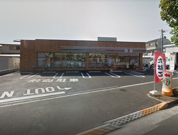 K3貸家のコンビニ画像