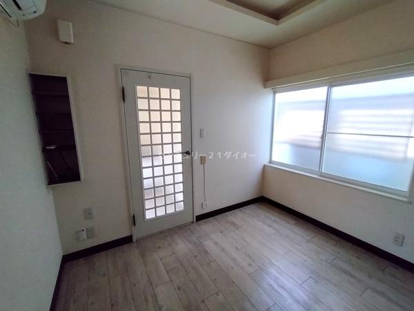 第二トミンハウスの洋室画像