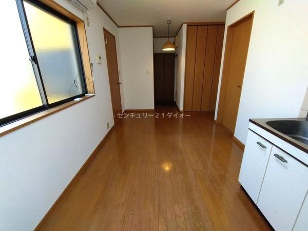 ミカドハイツ３のリビング画像