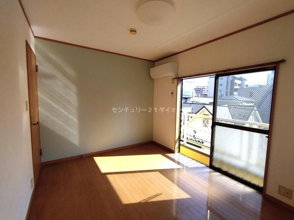 ミカドハイツ３の洋室画像