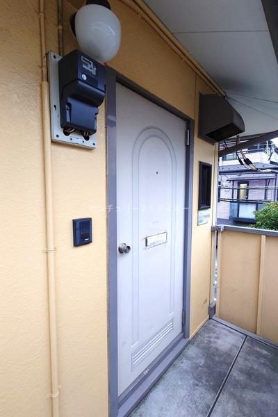 フローラSTの玄関画像