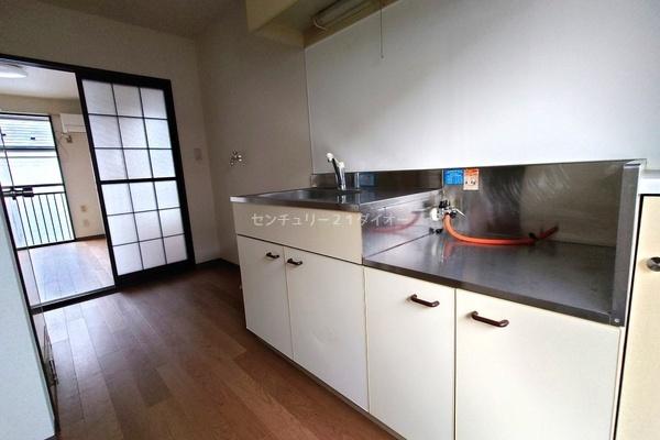 フローラSTのキッチン画像