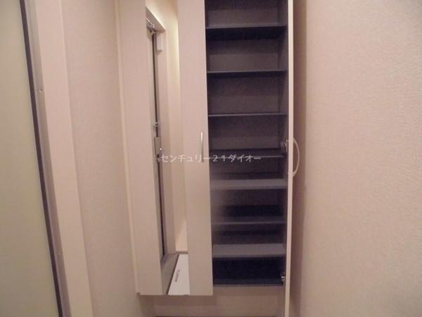 シダーテラスの玄関画像