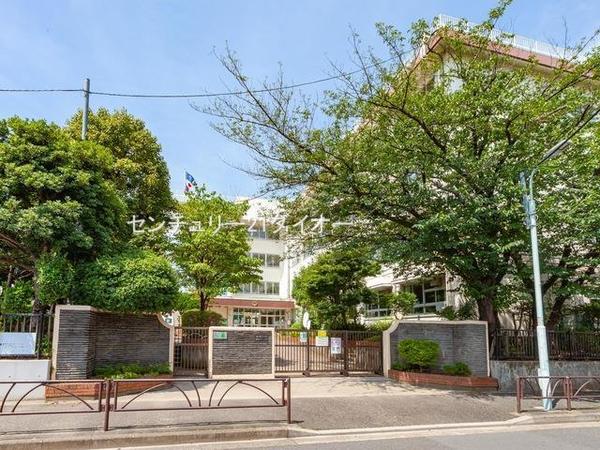 細田5丁目貸家の小学校画像