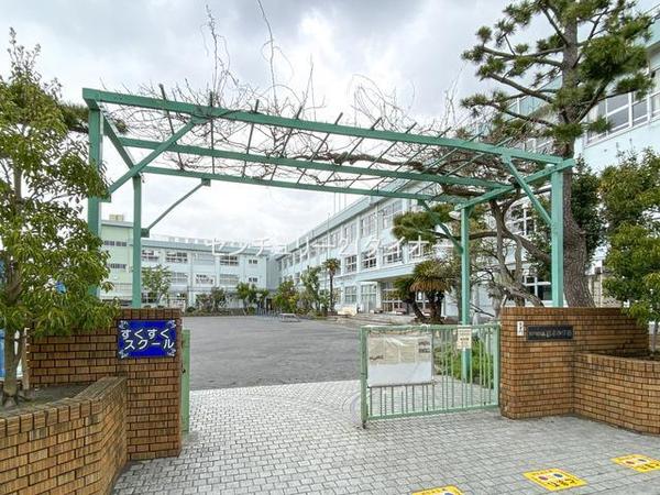 松本２丁目土地の小学校画像