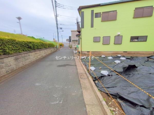 松本２丁目土地の前面道路含む現地写真画像