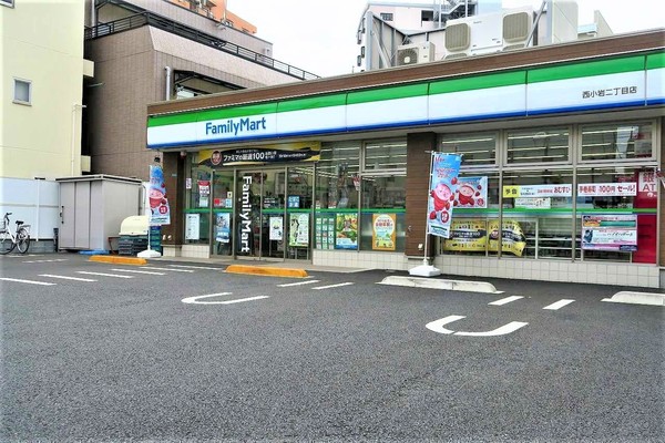 ライオンズマンション西小岩第３のコンビニ画像