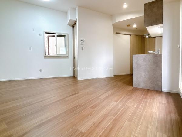 日神パレステージ小岩第２のリビング画像