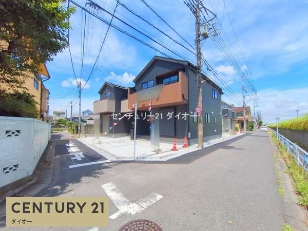 江戸川区興宮町の新築一戸建の前面道路含む現地写真画像