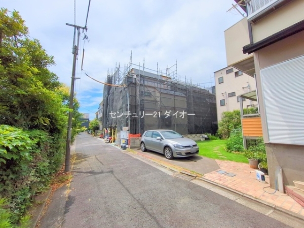 江戸川区北小岩７丁目の新築一戸建の前面道路含む現地写真画像