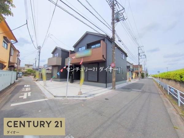 江戸川区興宮町3号棟の前面道路含む現地写真画像
