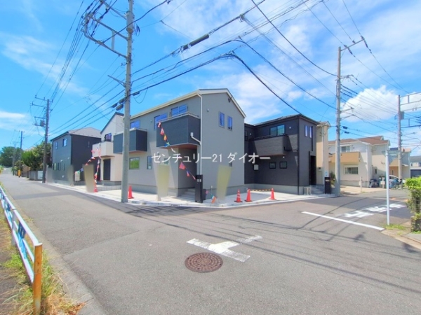 江戸川区興宮町3号棟の前面道路含む現地写真画像