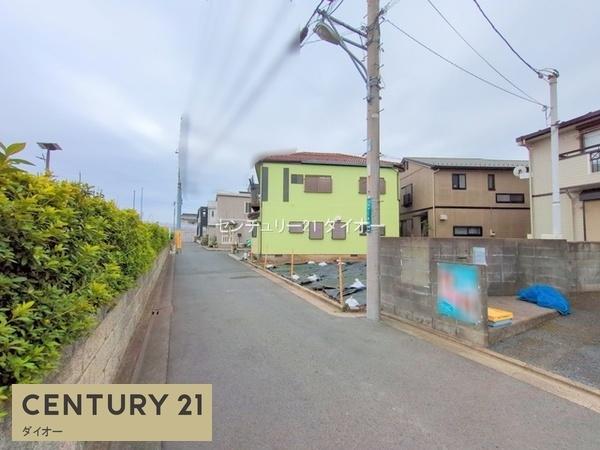 江戸川区松本２丁目土地1区画の前面道路含む現地写真画像