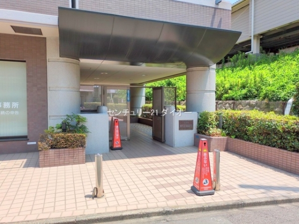 コスモ堀切菖蒲園駅前のエントランス画像