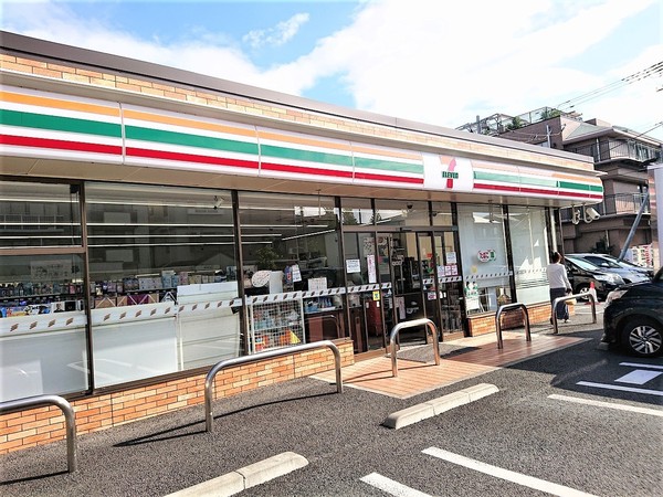 南小岩２丁目2019年築戸建のコンビニ画像