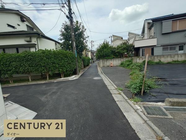 江戸川区本一色３丁目の土地の前面道路含む現地写真画像
