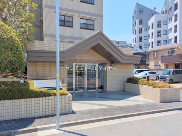 平井サンハイツ最上階フルリフォーム済のエントランス画像