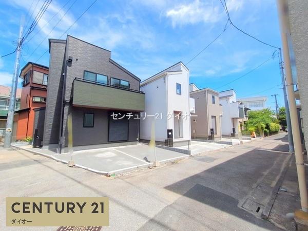江戸川区江戸川１丁目の新築一戸建の前面道路含む現地写真画像