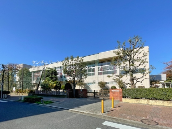 ルックハイツ金町リフォ済の中学校画像
