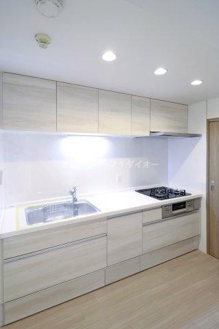 コスモ西葛西ロイヤルフォルムリフォ済のキッチン画像